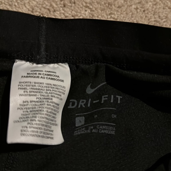 Nike Shorts - Picture 2 of 3